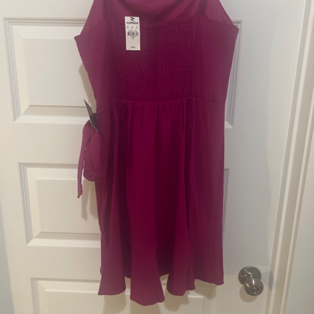 Dress - Picture 2 of 10